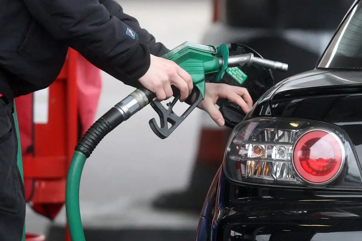 Akaryakıtta çifte indirim yolda! Tarih belli oldu