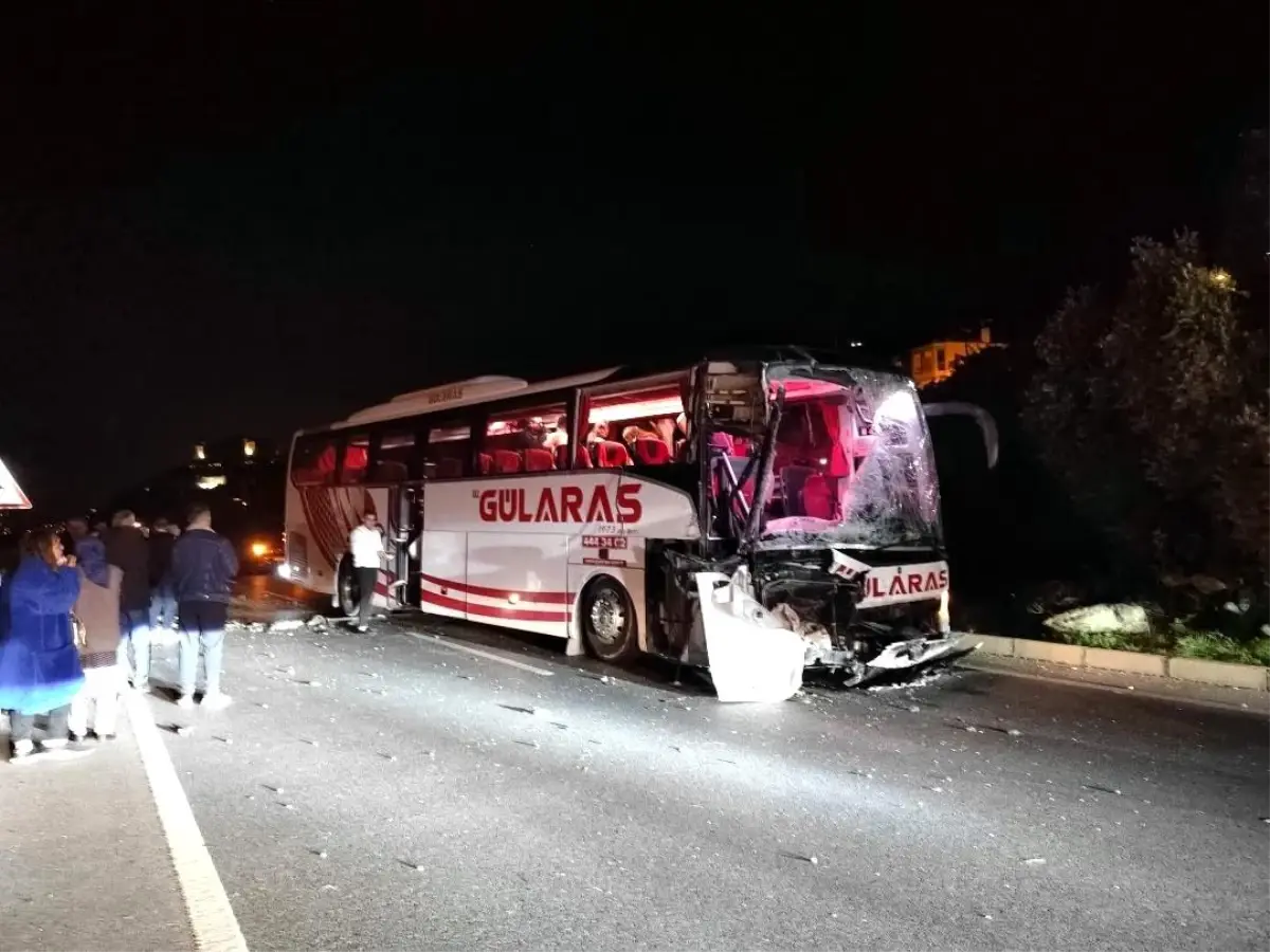 Alanya’da Otobüs ile Tır Çarpıştı: 7 Yaralı