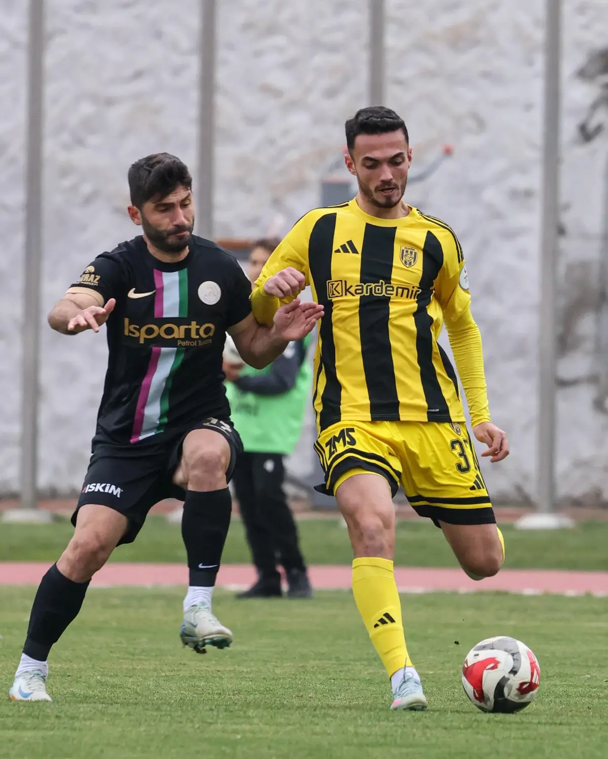 Aliağa FK, Isparta’da 2 Puan Kaybetti