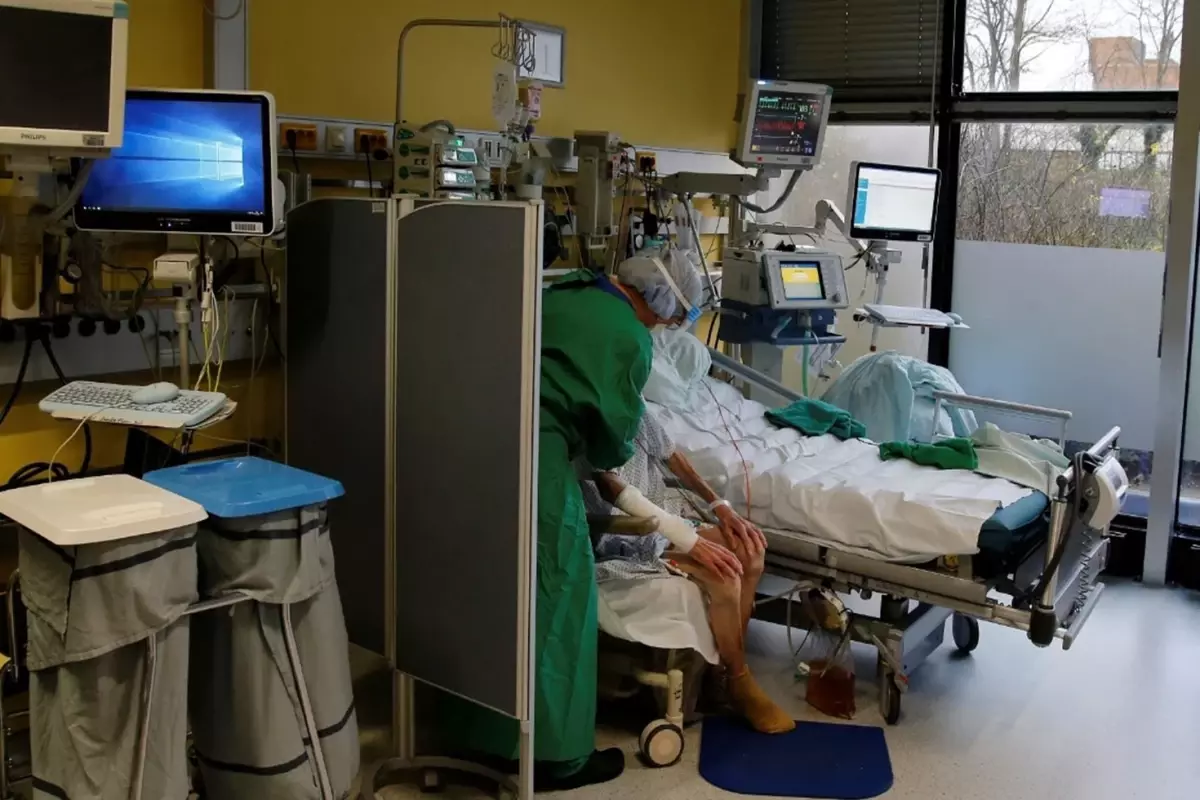 Köln Hastanesinde Şok Cinayet: Alkol Bağımlısı Genç, Yaşlı Hastanın Solunum Cihazını Söktü