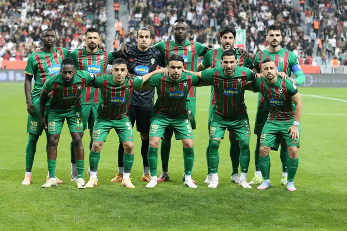 Amedspor, bahis soruşturmasında ceza alan 5 futbolcunun sözleşmesini feshetti
