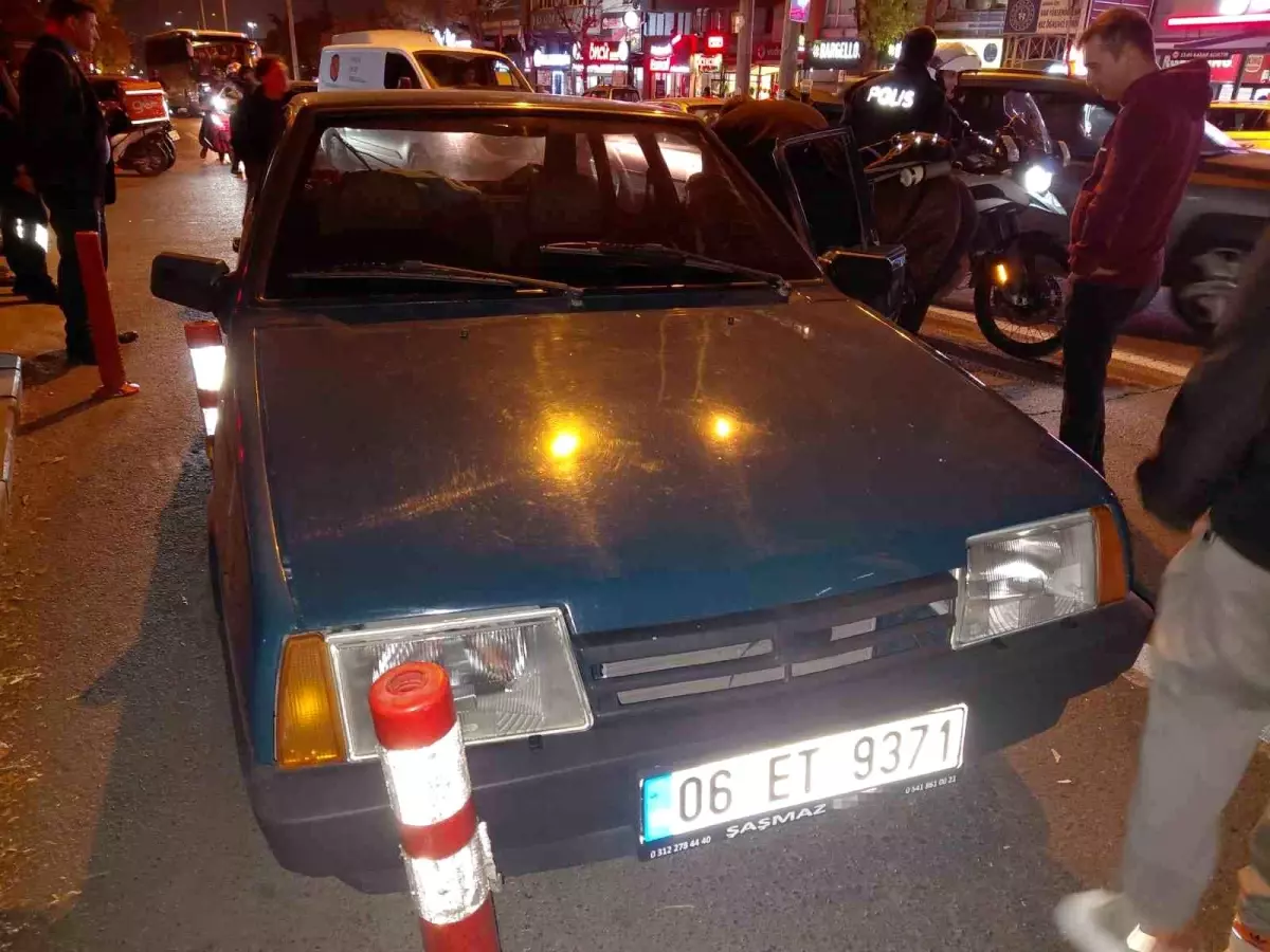 Çankaya’da Otomobil Kazası: Bir Kişi Halk Otobüsü Çarpması Sonucu Yaralandı