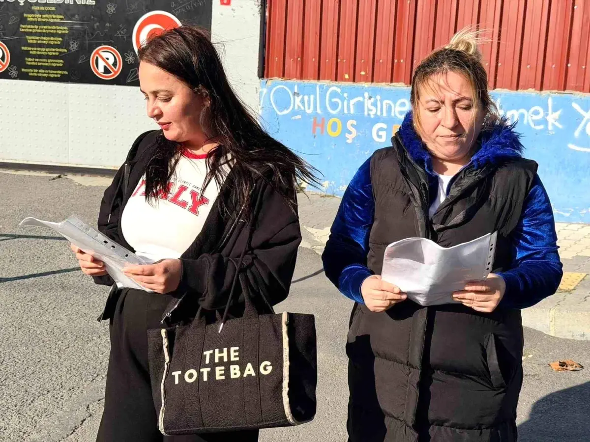 Bolluca İlkokulu’nda Trafik Kaosu Velileri Çileden Çıktı