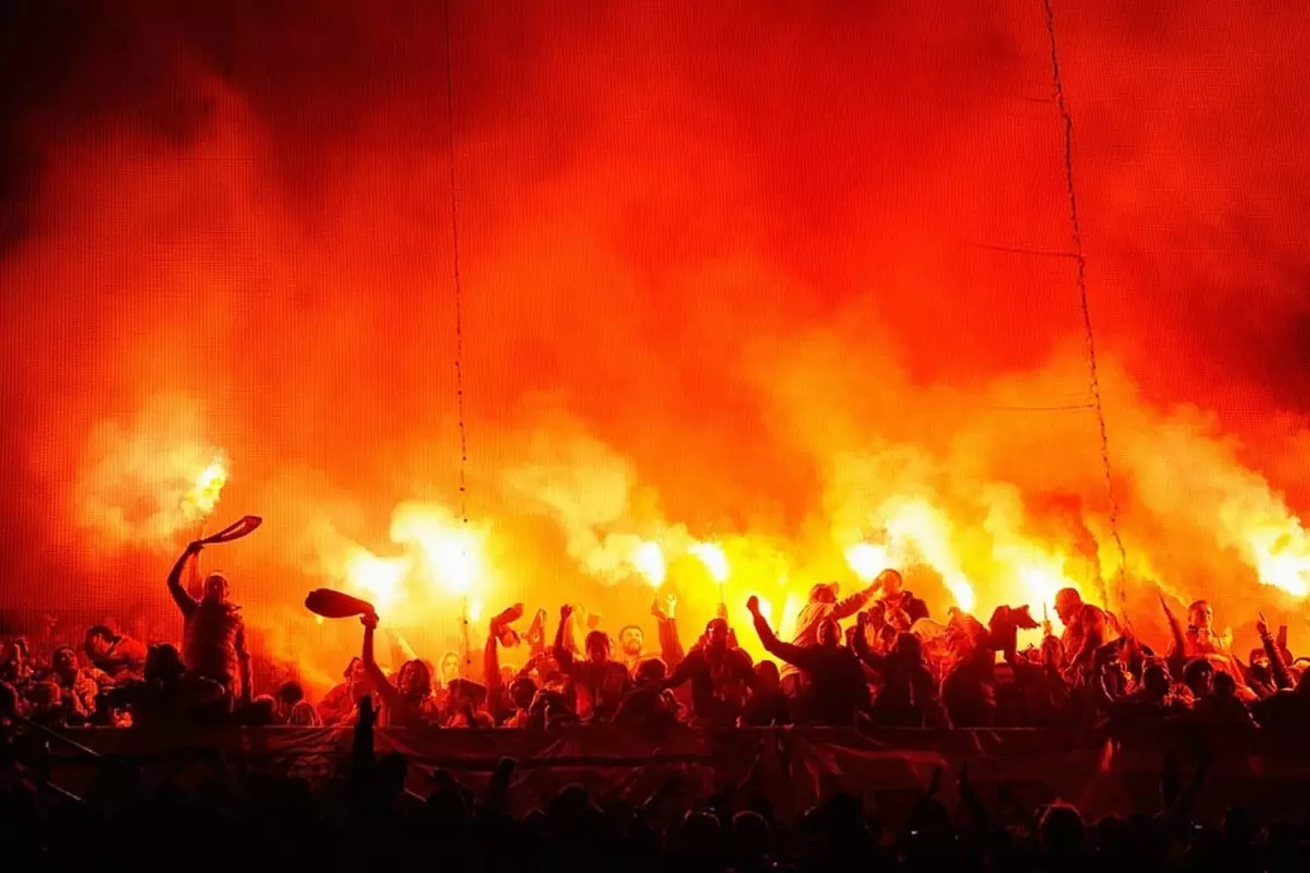 Ateşi Yaktılar! Galatasaray Yıldızları Derbi Öncesi Sosyal Medya Mesajlarıyla Heyecan Yarattı