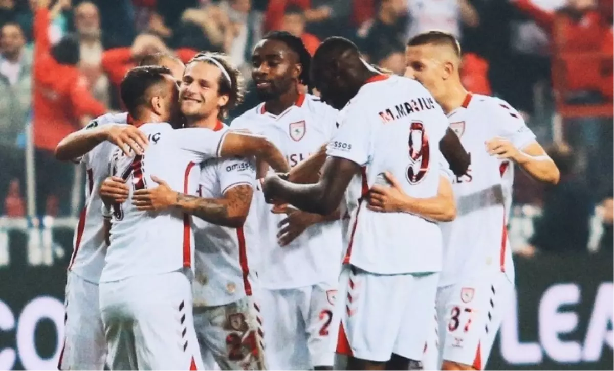 Samsunspor Avrupa’da 3’te 3 Yaptı ve Liderliğe Oturdu