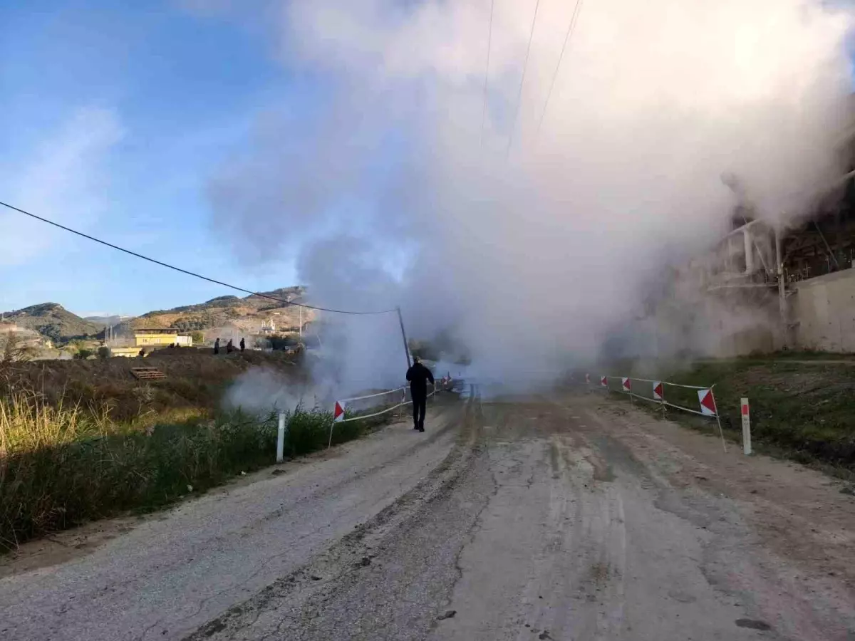 Aydın’da Jeotermal Hattında Şok Patlama: Karayolu Trafiği Aniden Kapandı