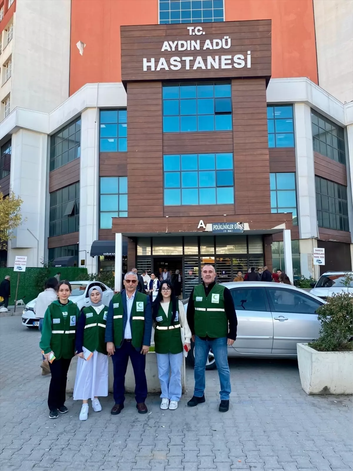 Yeşilay, Aydın’da Akciğer Kanseri Hastalarını Ziyaret Etti