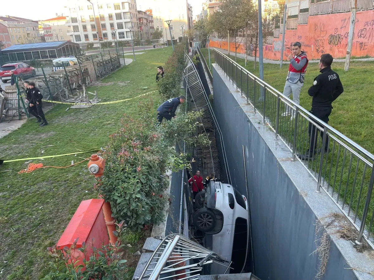Bahçelievler’de Kaza: Sürücü Araçlara Çarparak Boşluğa Düştü