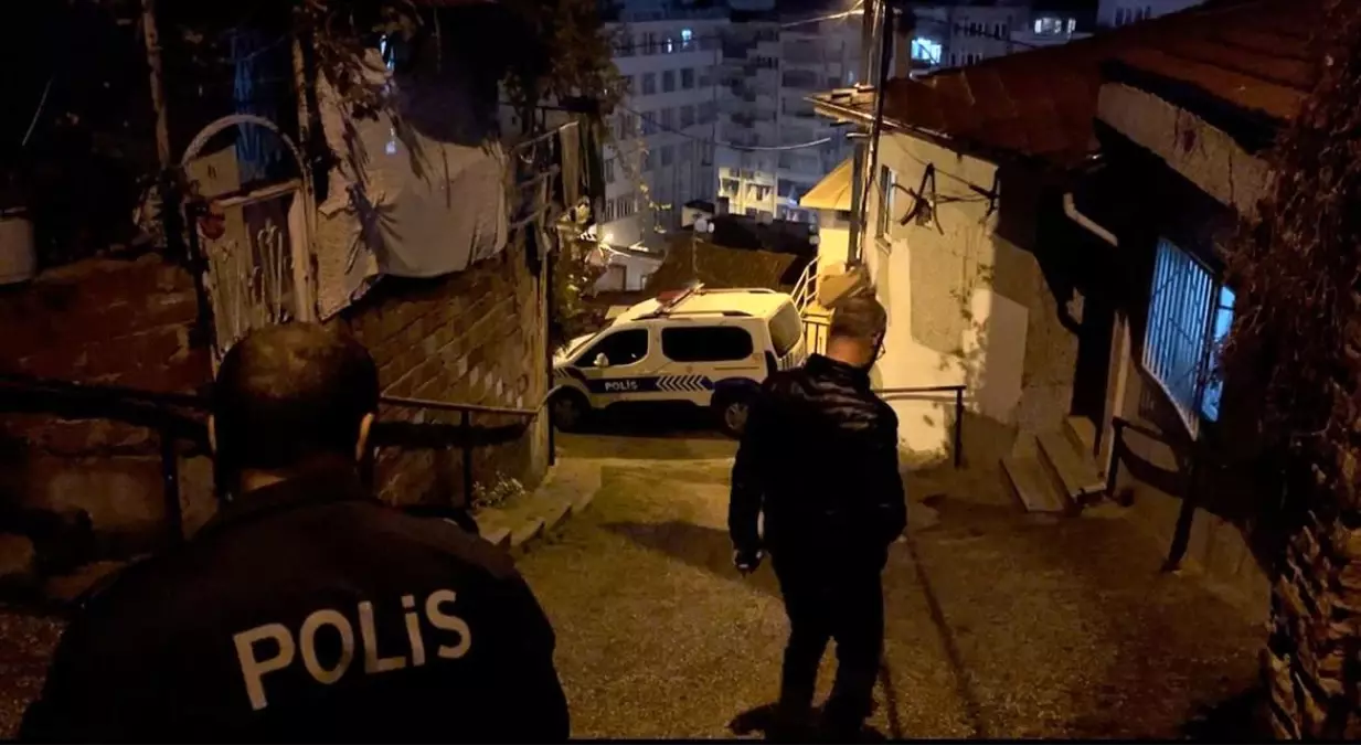 Yaşlı Kadın Evinin Bahçesinde Buldu! Cesetle İlgili Detay Kafaları Karıştırdı