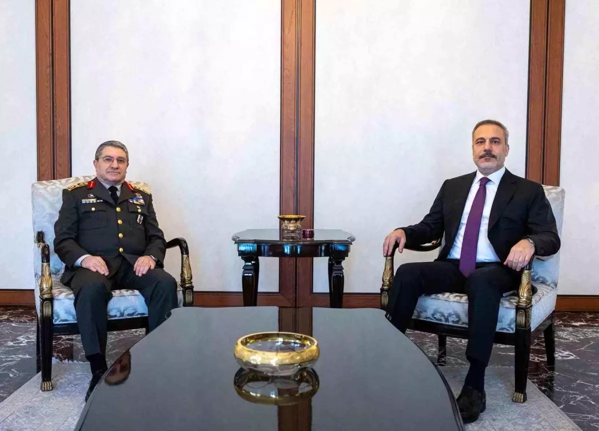 Hakan Fidan, Genelkurmay Başkanı Bayraktaroğlu ile Görüştü