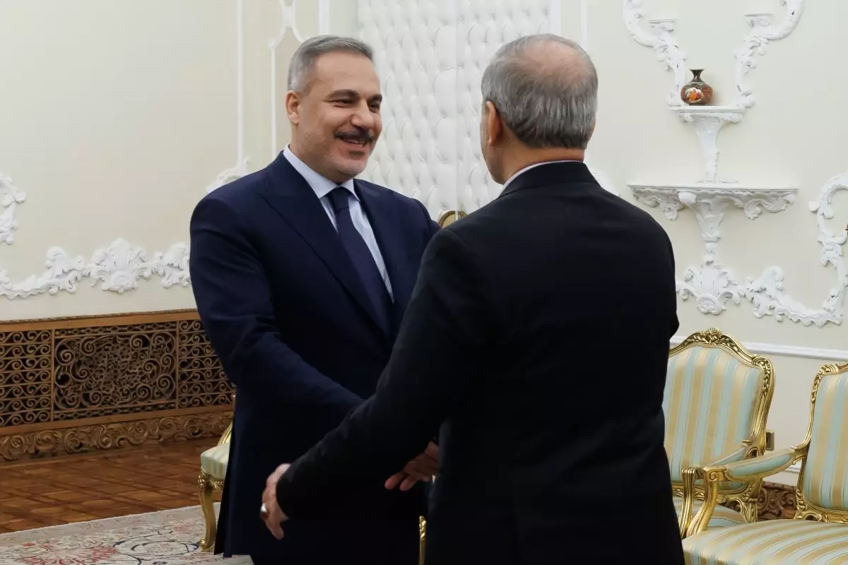 Fidan ve Pezeşkiyan Görüştü