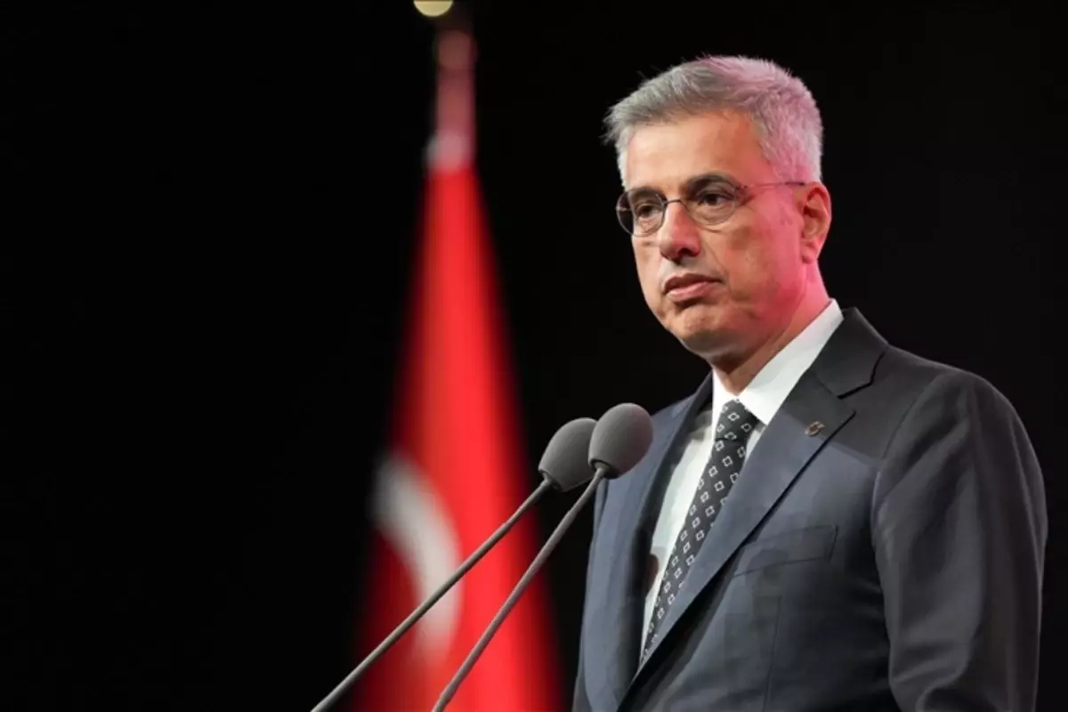 Bakan Memişoğlu’ndan canlı yayınla duygulandıran sözler! Doktorluk stajında yaşadığını anlattı