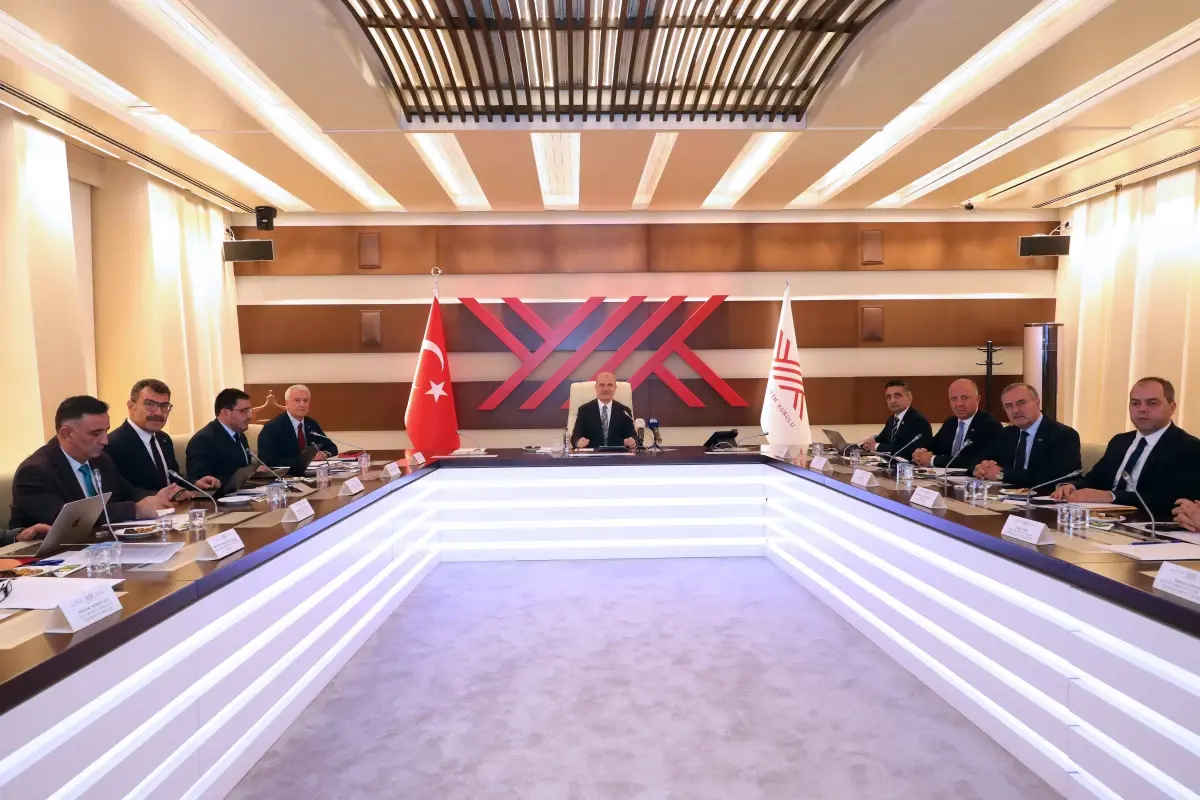 Üniversitede 3 Yılda Mezuniyet Dönemi Başlıyor