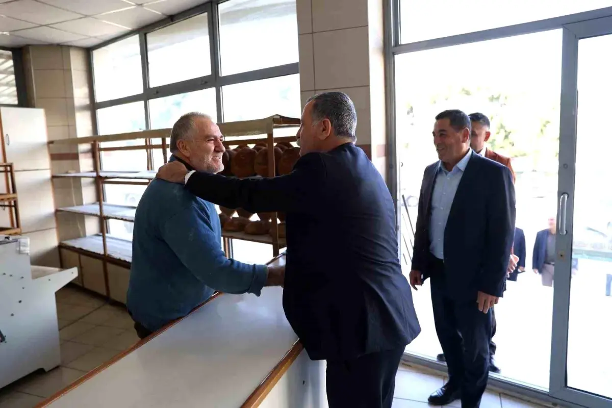 Başkan Balaban Esnafı Ziyaret Etti