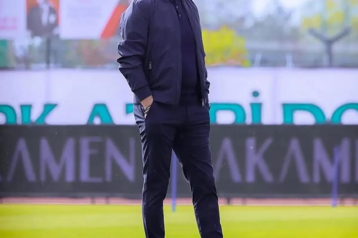 Beklenen oldu! 8 maçta 3 kez kazanabilen ünlü teknik adamla yollar ayrıldı