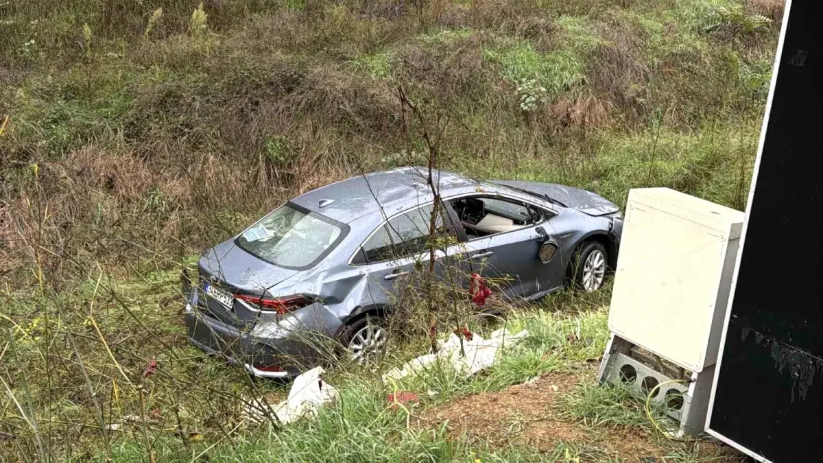 Beşiktaş’ta Yağmur Kazası: Sürücü Hastaneye Kaldırıldı