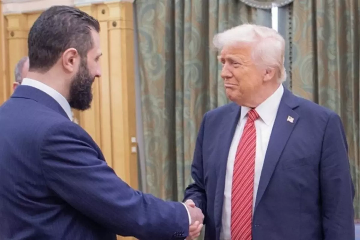 Beyaz Saray’da bir ilk! Donald Trump ile Suriye Cumhurbaşkanı Ahmed Şara bir araya geldi