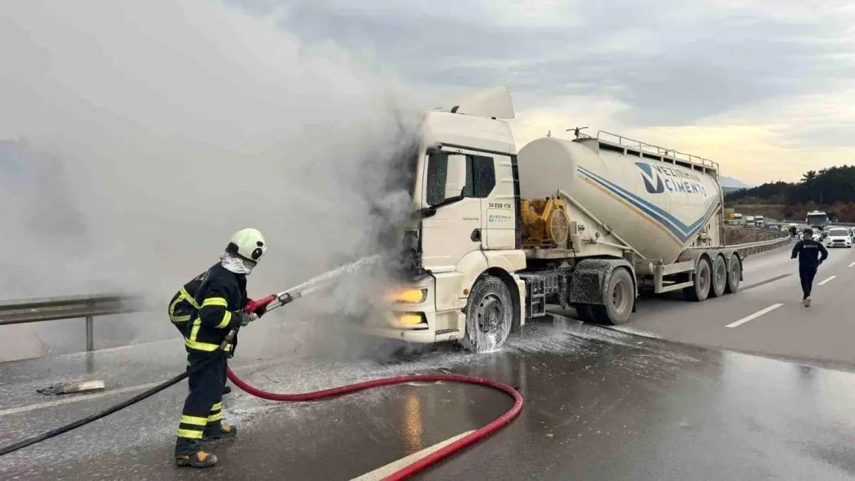 Bilecik’te Beton Mikseri Alev Aldı: İtfaiye Zamanında Müdahale Etti