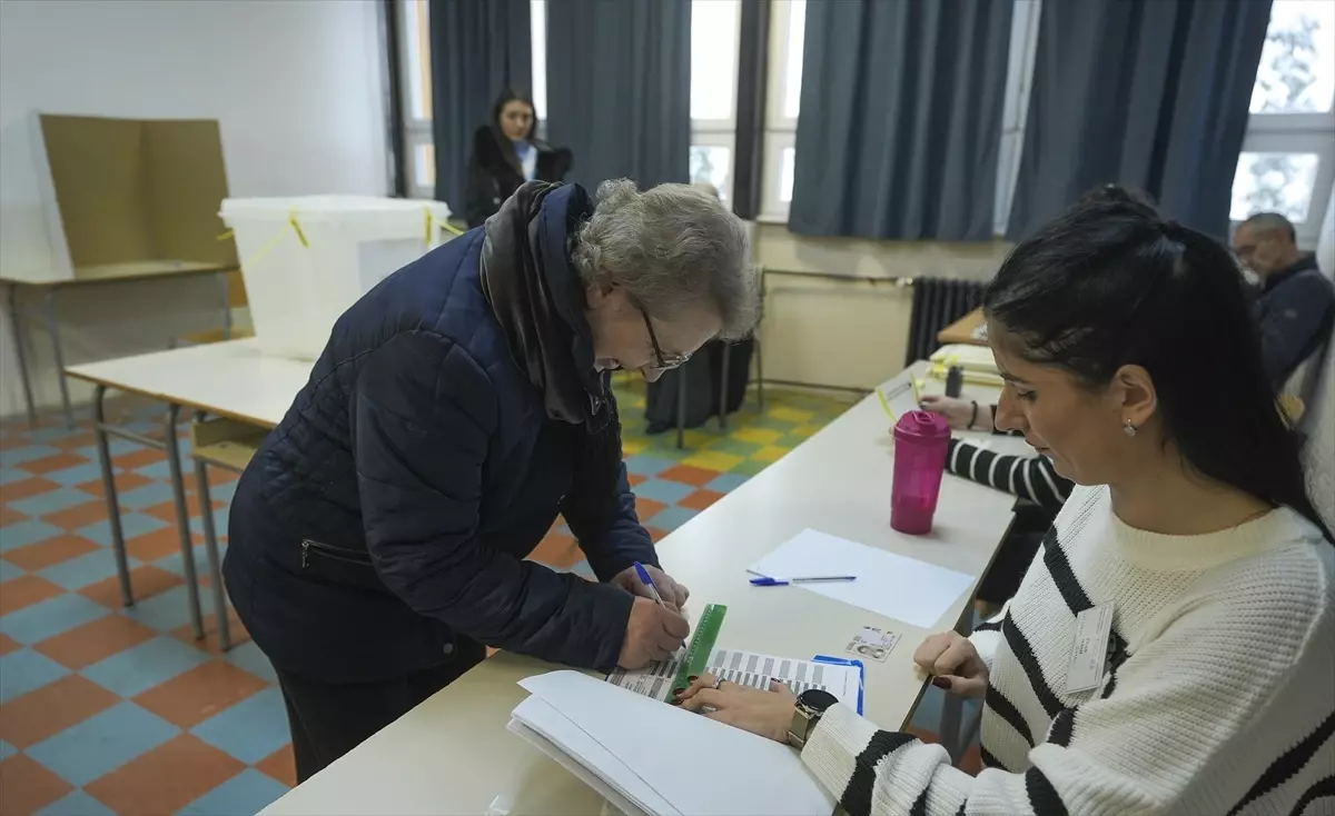 Sırp Cumhuriyeti’nde Erken Seçim Heyecanı: Dodik’in Yerine Kim Gelecek?