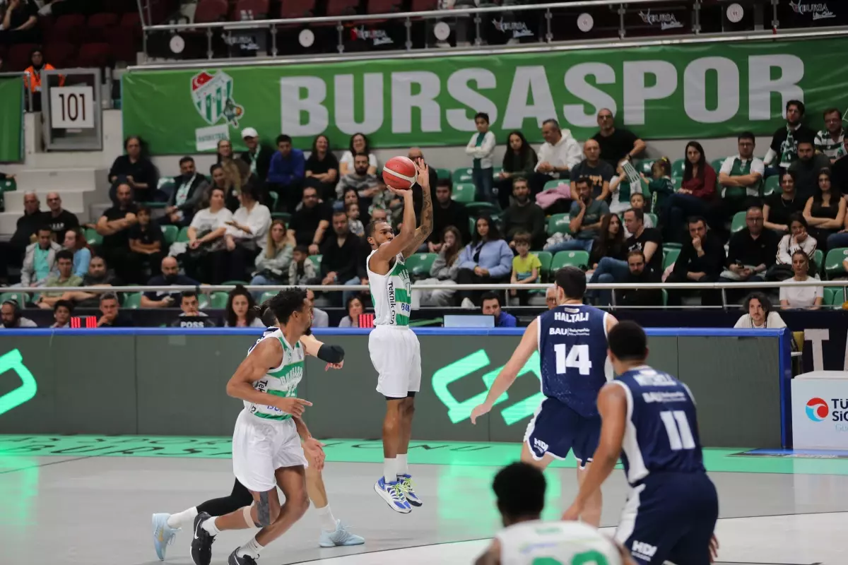 “Bursaspor Basketbol, Bahçeşehir Koleji’ne 75-77 Mağlup Oldu”