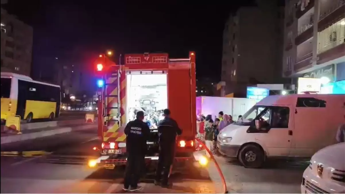 Çakmakla Oynayan Çocuklar Yangın Çıkardı