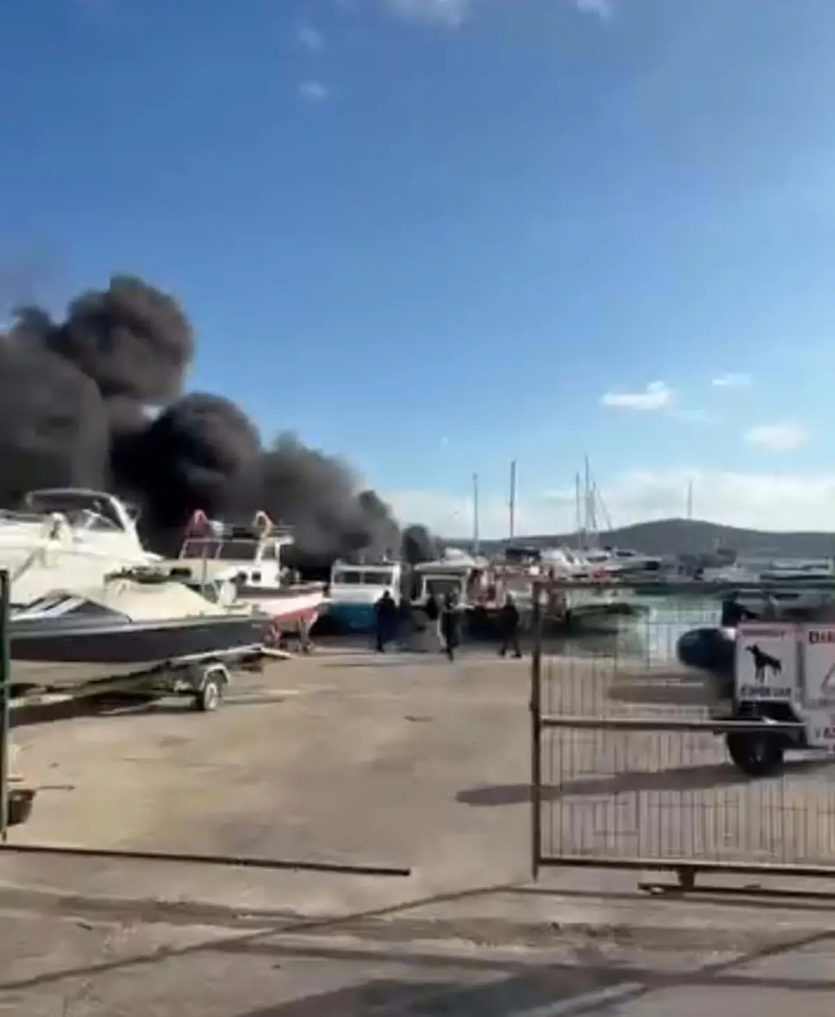 Çeşme’de Tekne Yangını: 7 Tekne Alev Alev!