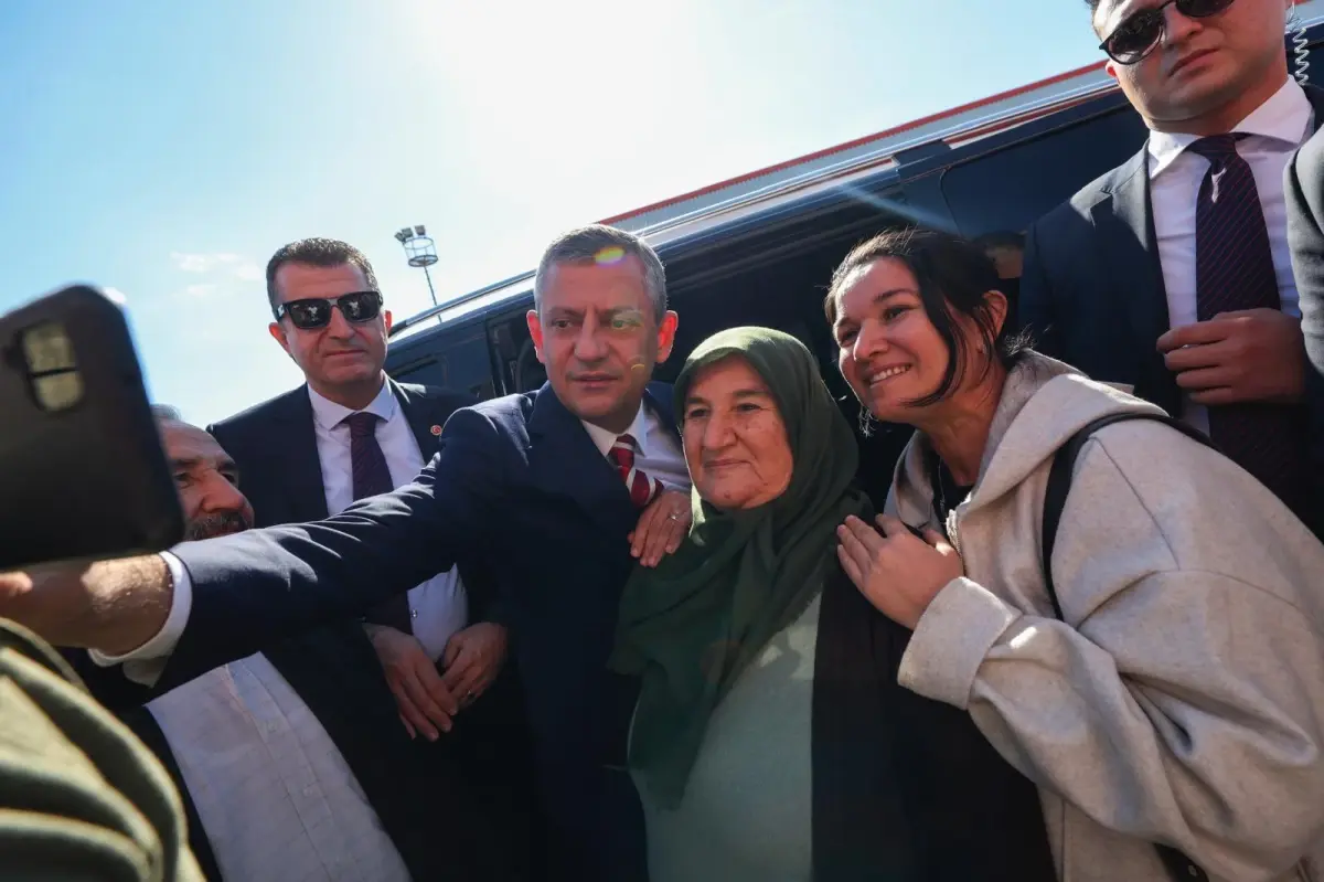 Özgür Özel KKTC’nin 42. Yılına Katıldı