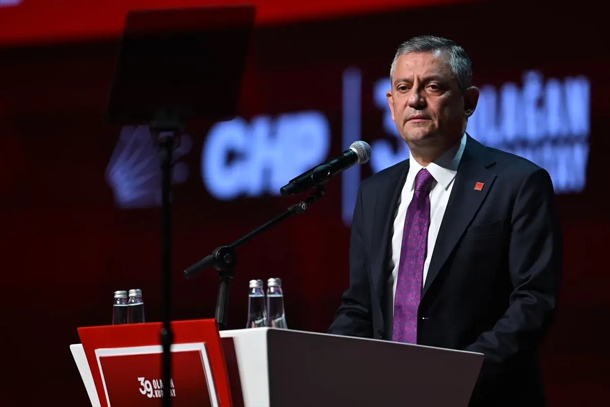 CHP Genel Başkanı Özgür Özel, 39. Olağan Kurultayı’nda ‘İktidar Zamanı’ Mesajını Verdi
