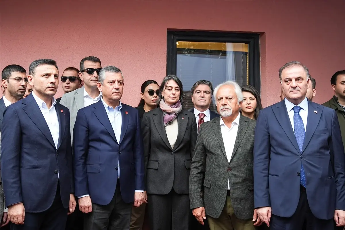 CHP, 47 Yıl Sonra Birinci Parti Oldu – Kadın Belediye Başkanlarının Gücü ve Yeni Yurt Projeleri