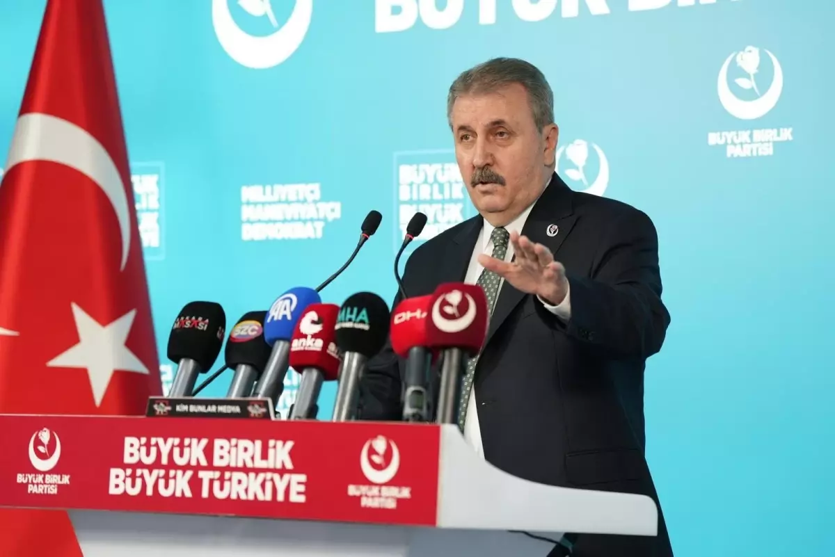 Destici’den Kadına Şiddet ve Terörle Mücadele Vurgusu