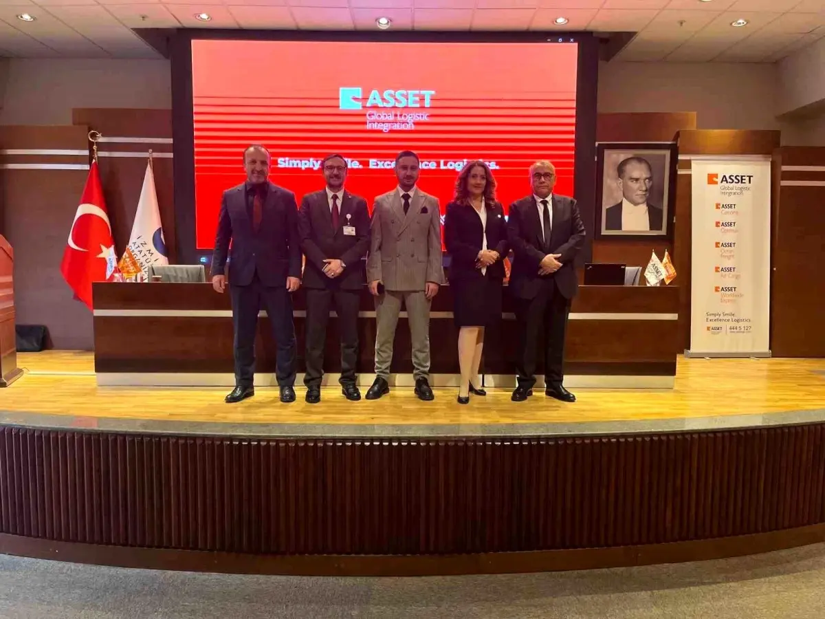 Dış Ticarette Dijital Dönüşüm Paneli İzmir’de Gerçekleşti