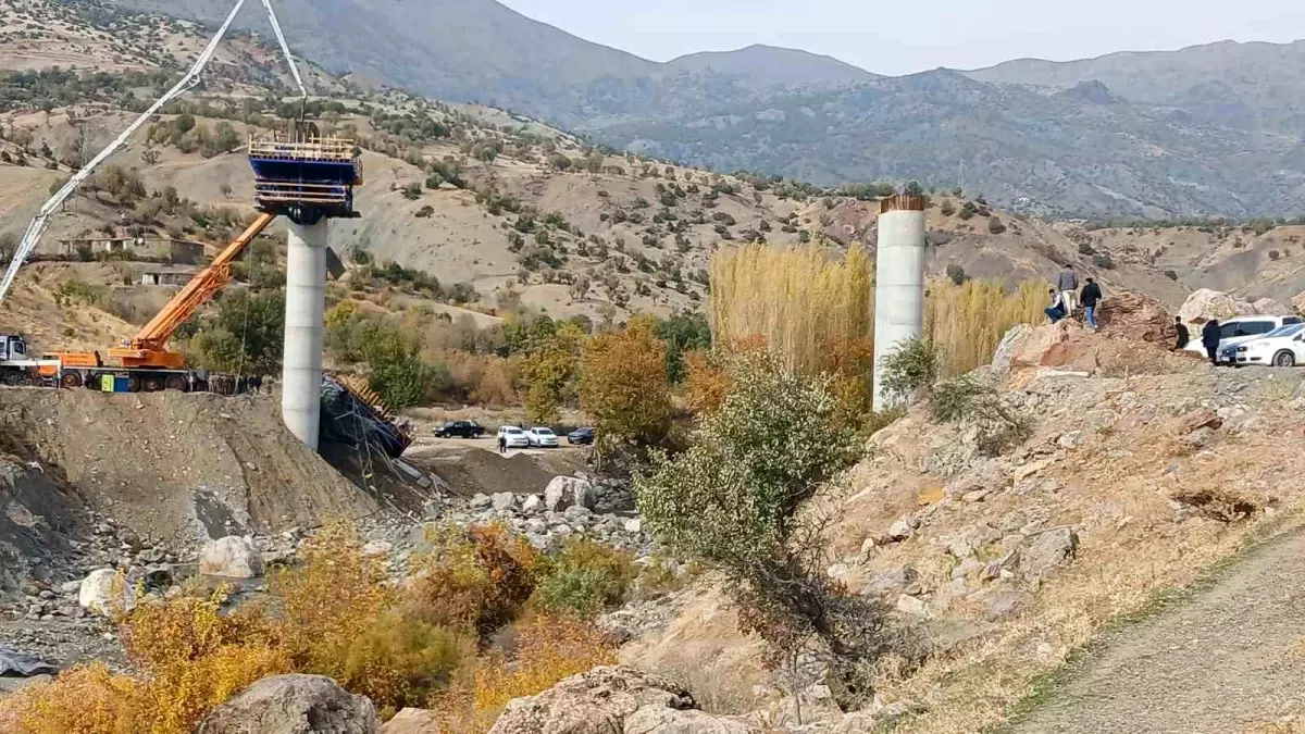 Kulp’ta Köprü Çöktü: Yaralılar Hastaneye Sevk Edildi