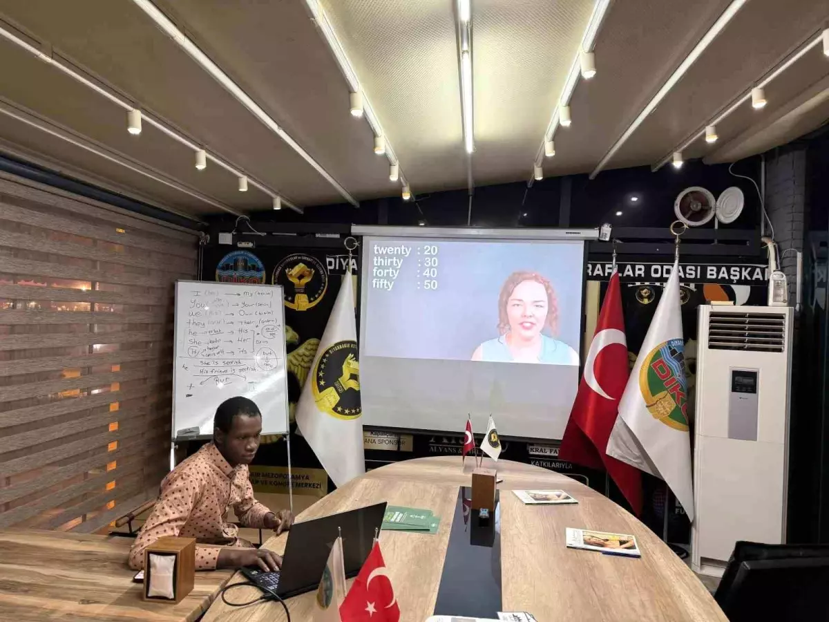 Diyarbakır’da Esnafa Ücretsiz İngilizce Eğitimi Başladı