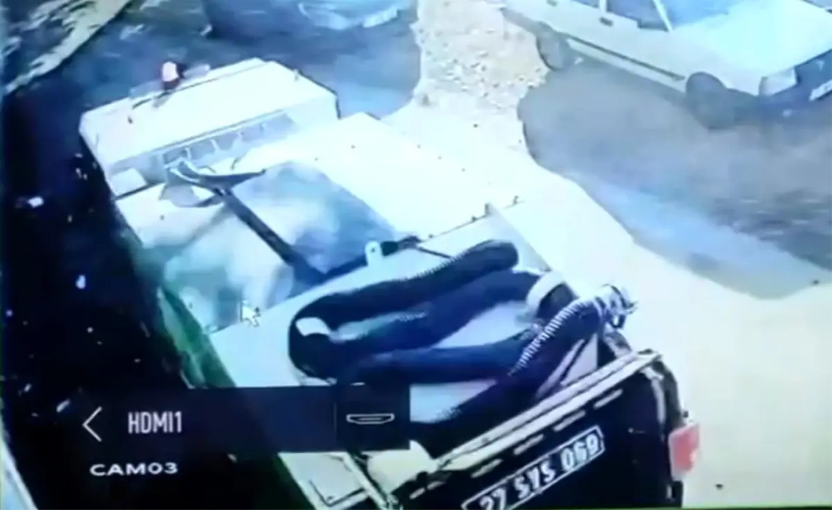 Düşürdüğü 40 Gram Altın 40 Tonluk Çöplükte Bulundu, Gözyaşlarına Hakim Olamadı