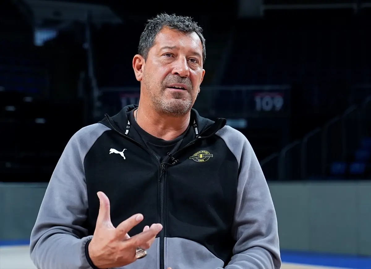 Esenler Erokspor’un Yeni Başantrenörü Ufuk Sarıca’dan Play‑Off ve Avrupa Hedefi!