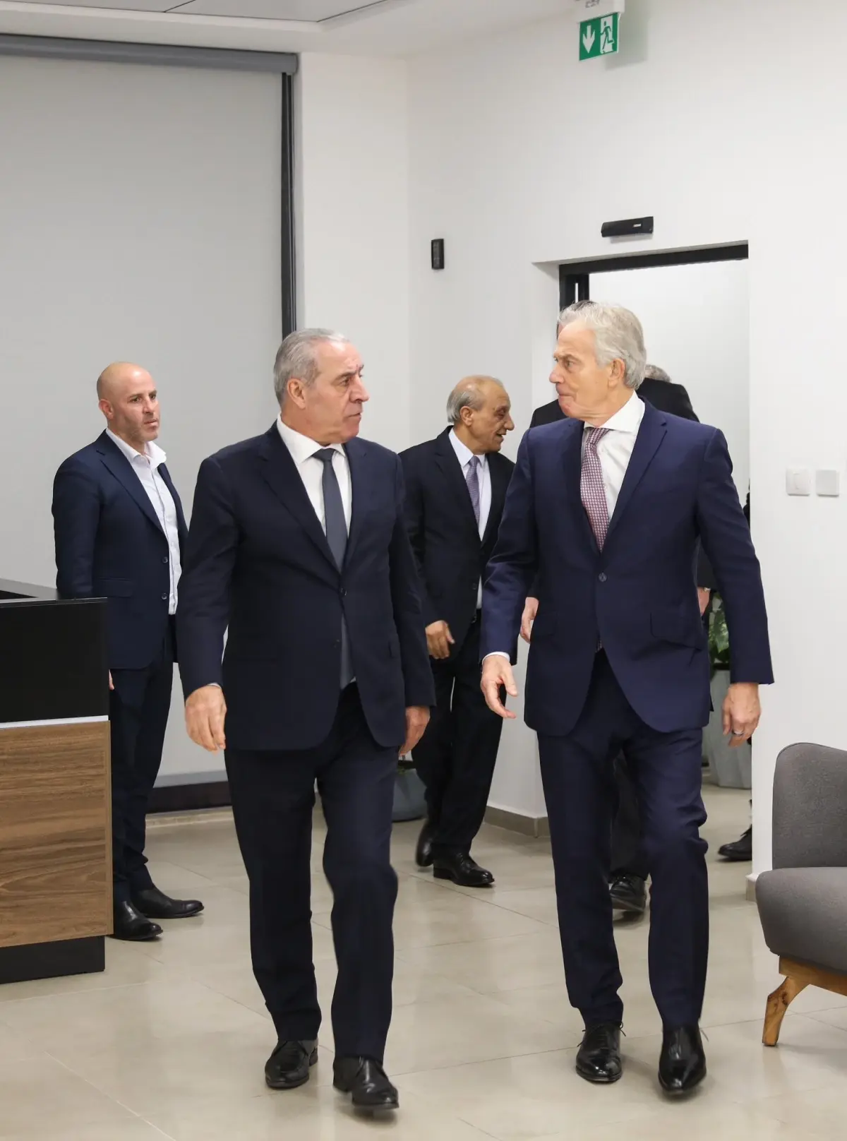 Filistin Devlet Başkan Yardımcısı Hüseyin eş‑Şeyh, Tony Blair ile Ramallah’ta Görüşme Gerçekleştirdi