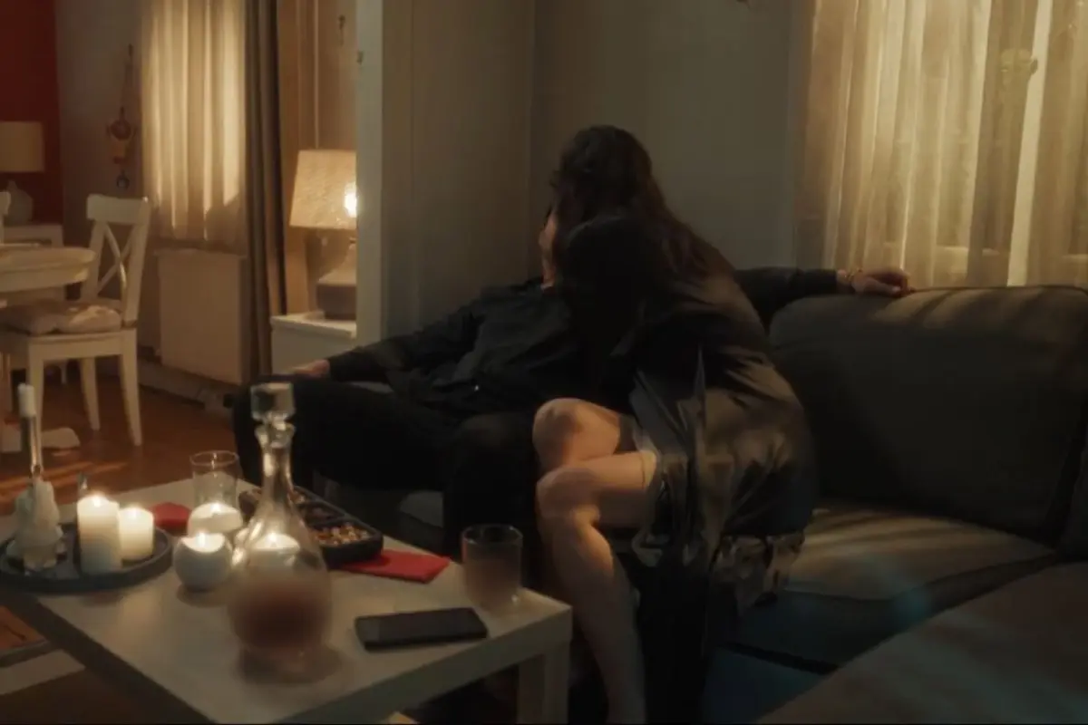 Eşref Rüya dizisindeki “Ahlaksız teklif” sahnesi izleyiciyi şoke etti