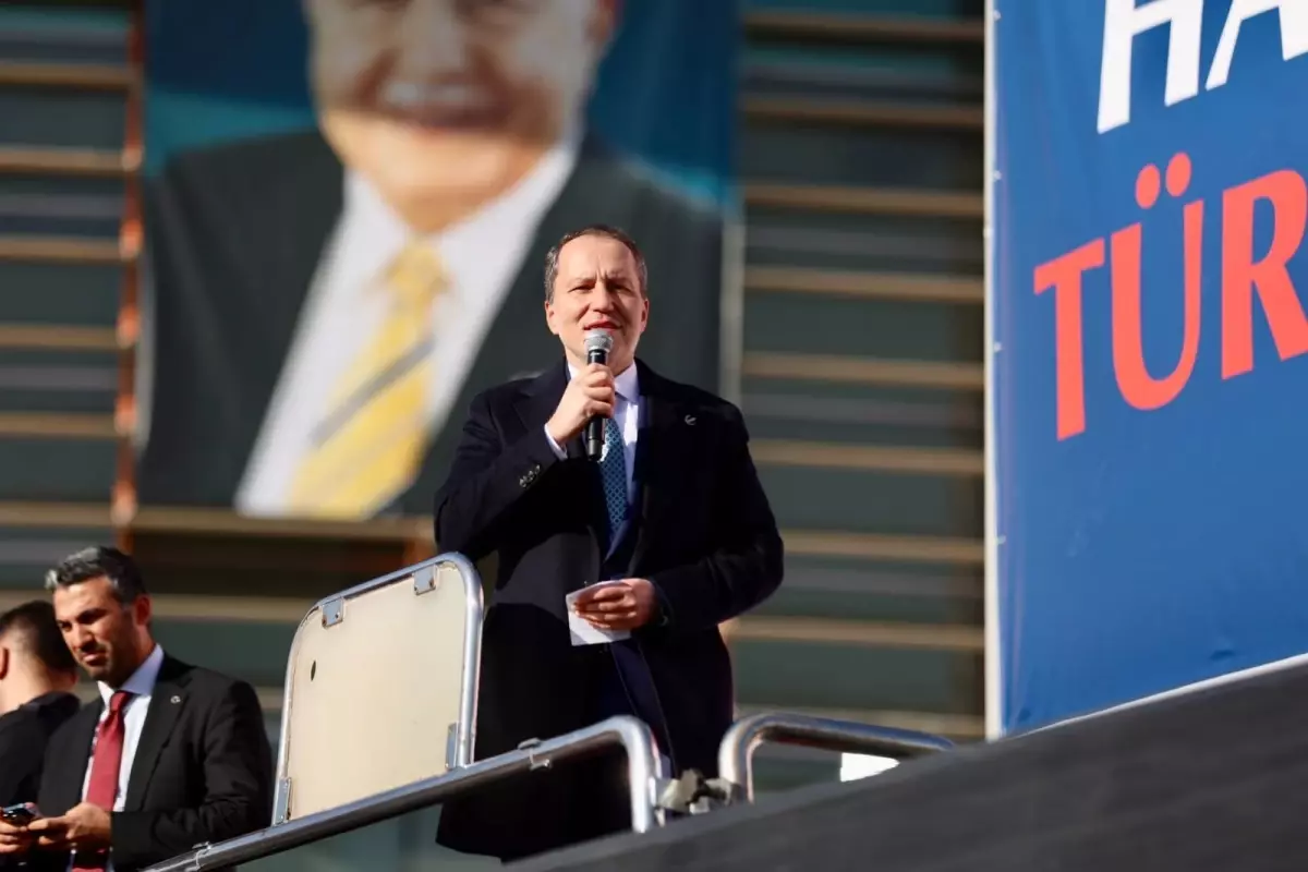 Erbakan’dan ‘Yeni Türkiye’ Vurgusu: Kongrede Çarpıcı Açıklamalar ve 100 Bin Kişilik Rekor Katılım