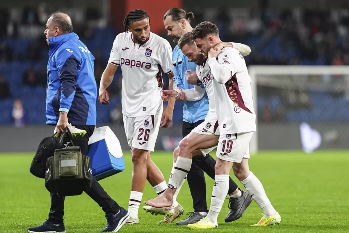 Fatih Tekke Kötü Haberi Verdi: Ayağında Kırık Var