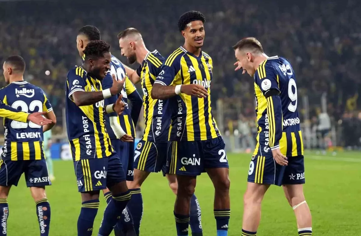 Fenerbahçe 4 Maçta 4 Galibiyet: Süper Lig’de Yeni Bir Dalga