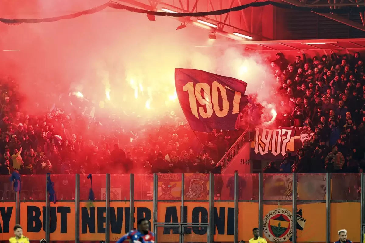 Fenerbahçe’nin yıldızından Galatasaray’a bomba gönderme