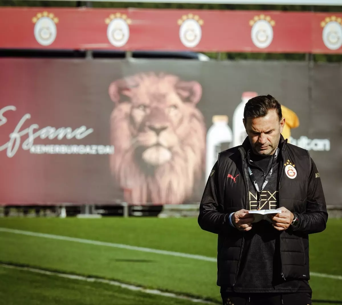 Galatasaray Kemerburgaz’da Antrenmana Devam Ediyor: Gençlerbirliği Maçı Hazırlıkları Hız Kesmeden Sürüyor