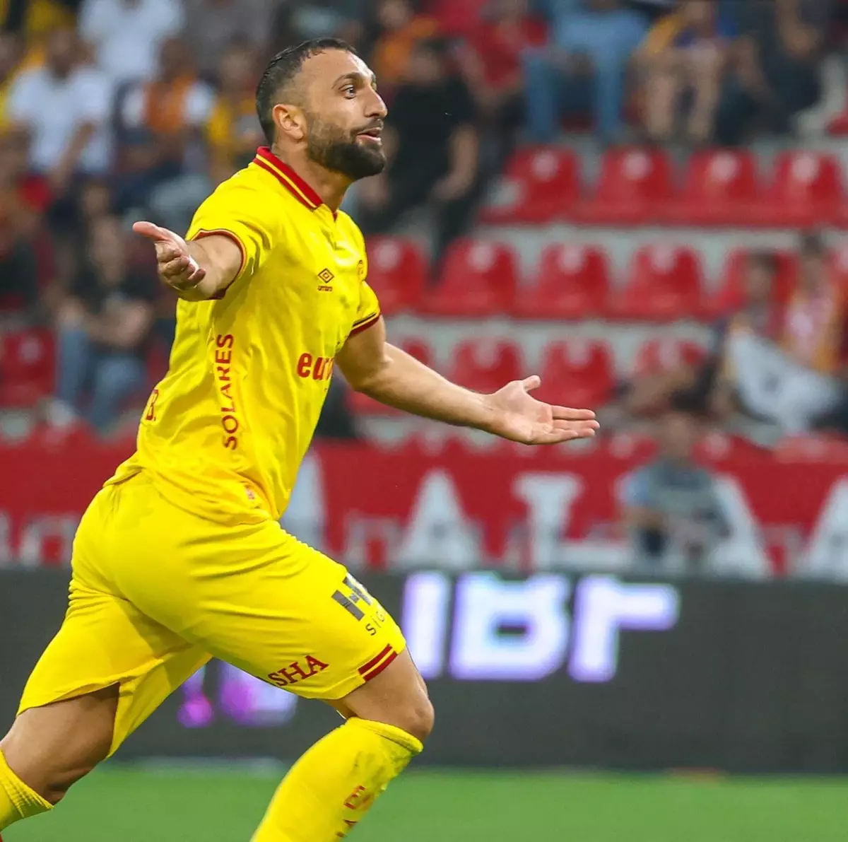 Göztepe’nin Efkan Bekiroğlu İlk 11’de Yine Sahne Alacak