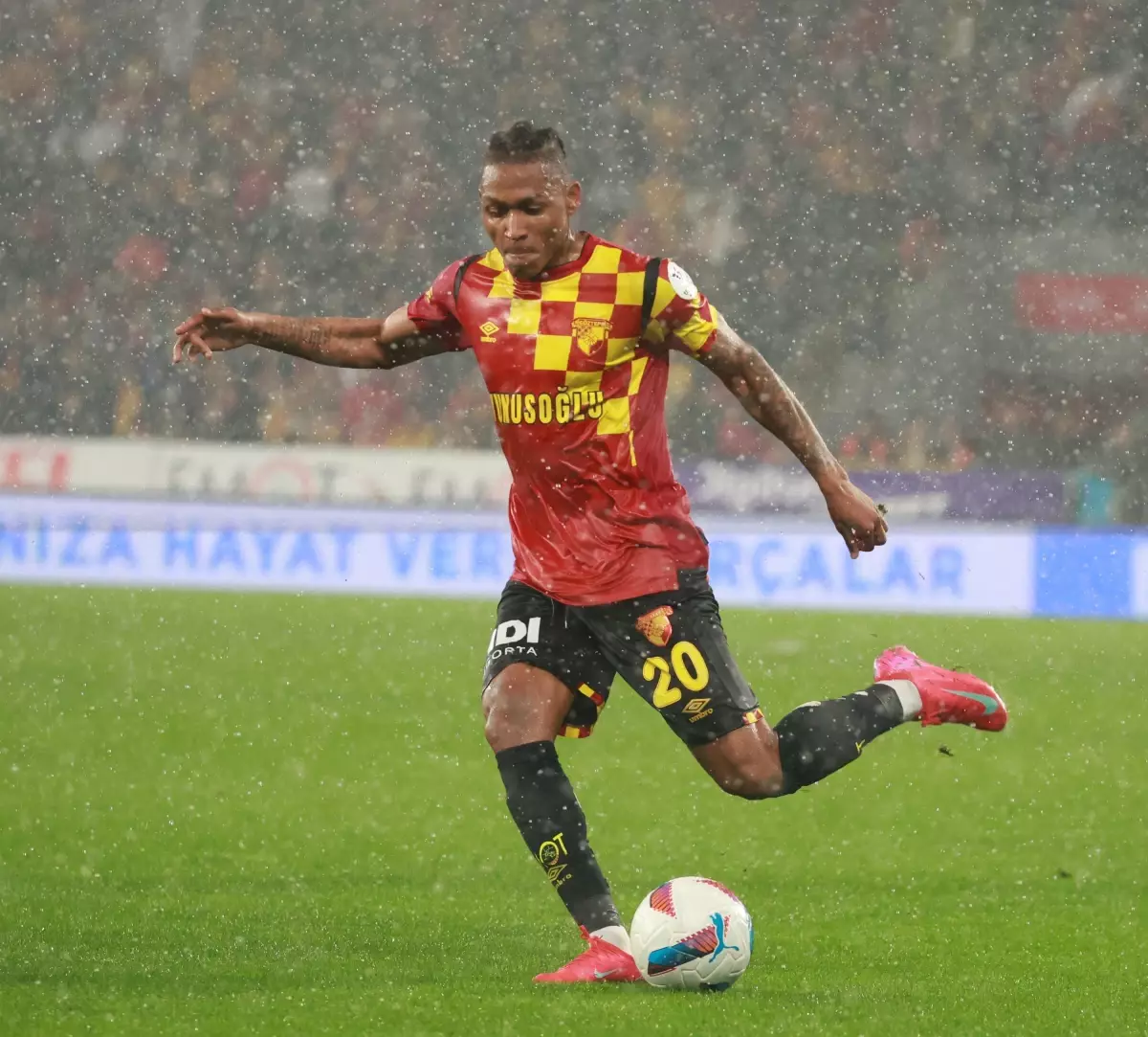 Miroshi İlk 11’e Yükseldi