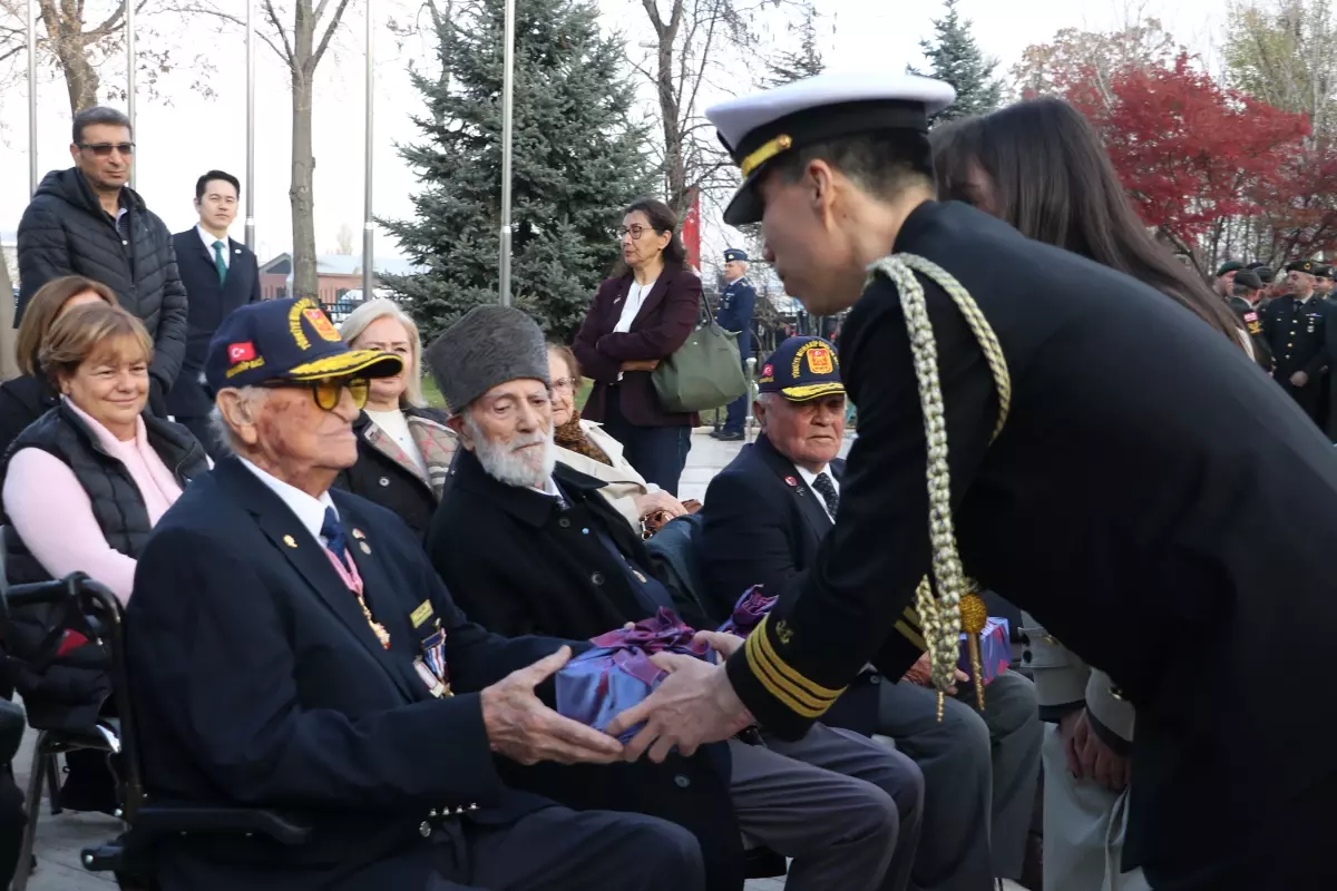 Güney Kore Cumhurbaşkanı Lee, ‘Kore’de Savaşan Türkler Anıtı’nı Ankara’da ziyaret etti