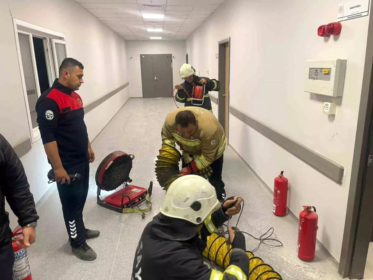 Hatay’da Devlet Hastanesinde Yangın Paniği: Hastalar Tahliye Edildi