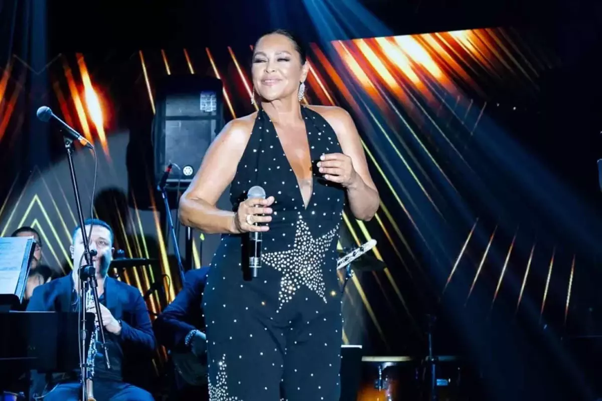 Hülya Avşar’dan setlere dönüş sinyali