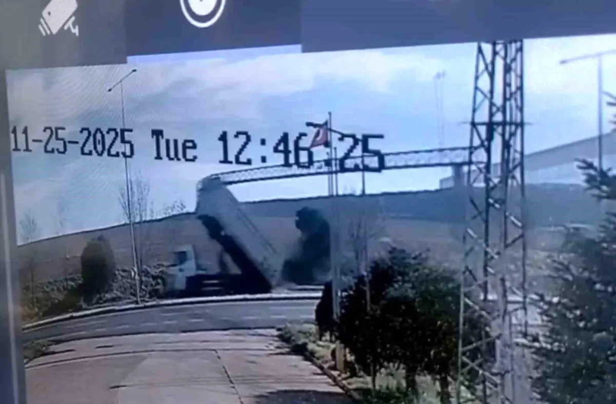 Tekirdağ’da Kamyonun Açılan Damperi Zincirleme Kaza Yaptırdı