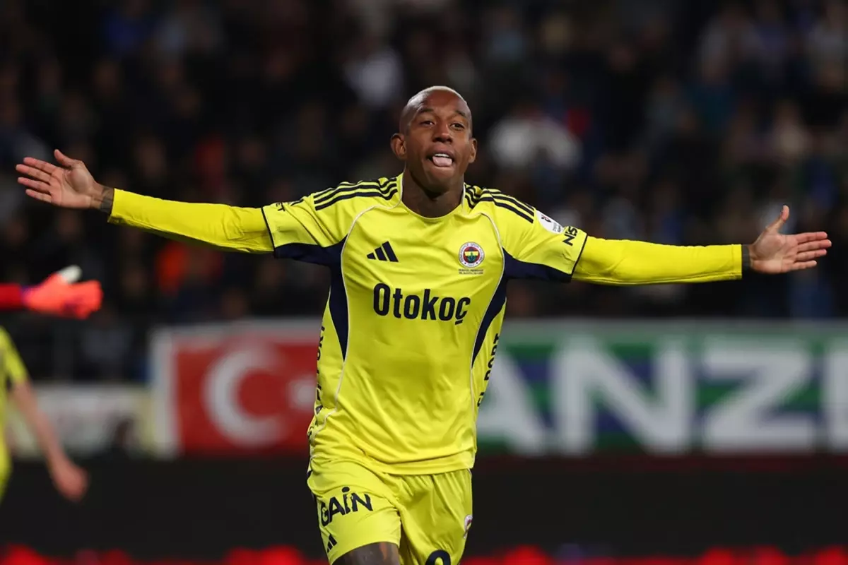 Kanarya’ya 11 Dakika Yetti! Fenerbahçe’den Rize’de Tarihi Geri Dönüş