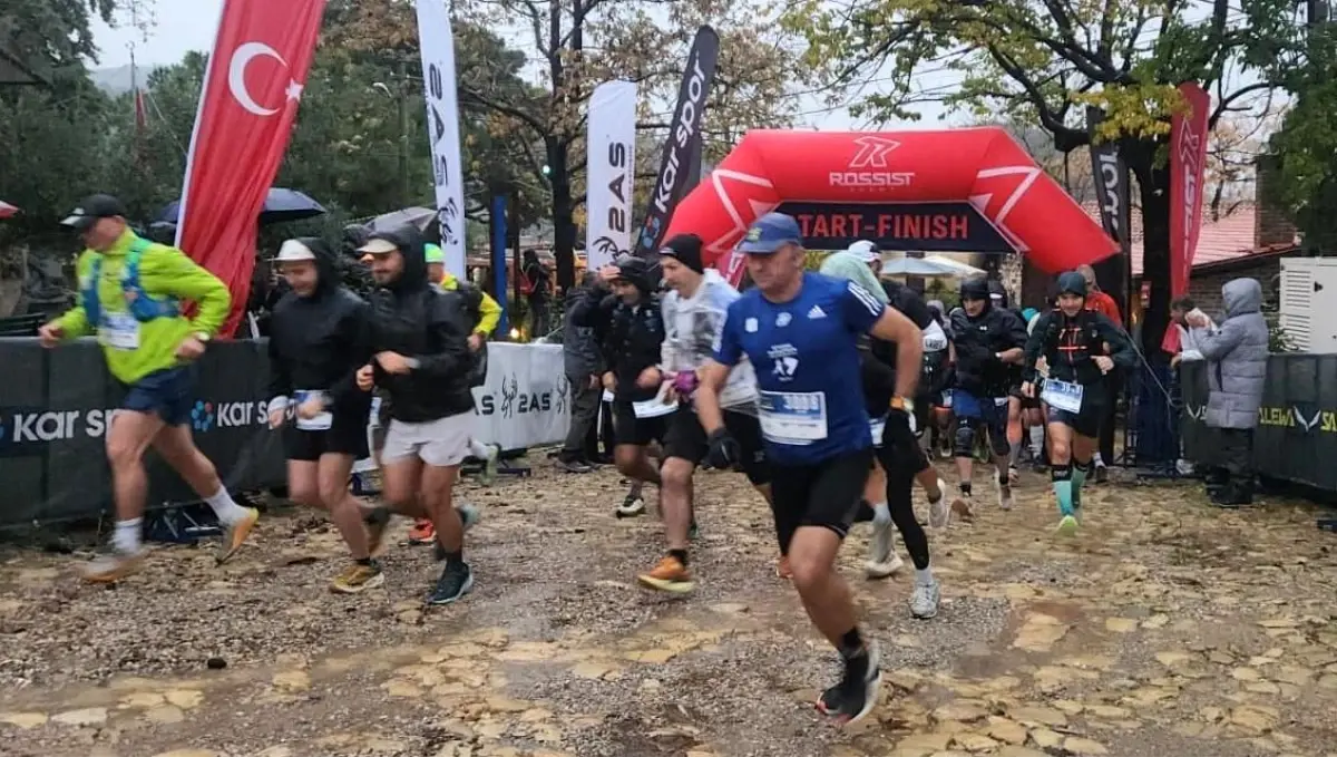 Kazdağları’nda Kar Spor İDA Ultra Maratonu Başladı – 16 Ülkeden 1250 Sporcu Rüzgarlı Yağışa Rağmen Yarışa Katıldı